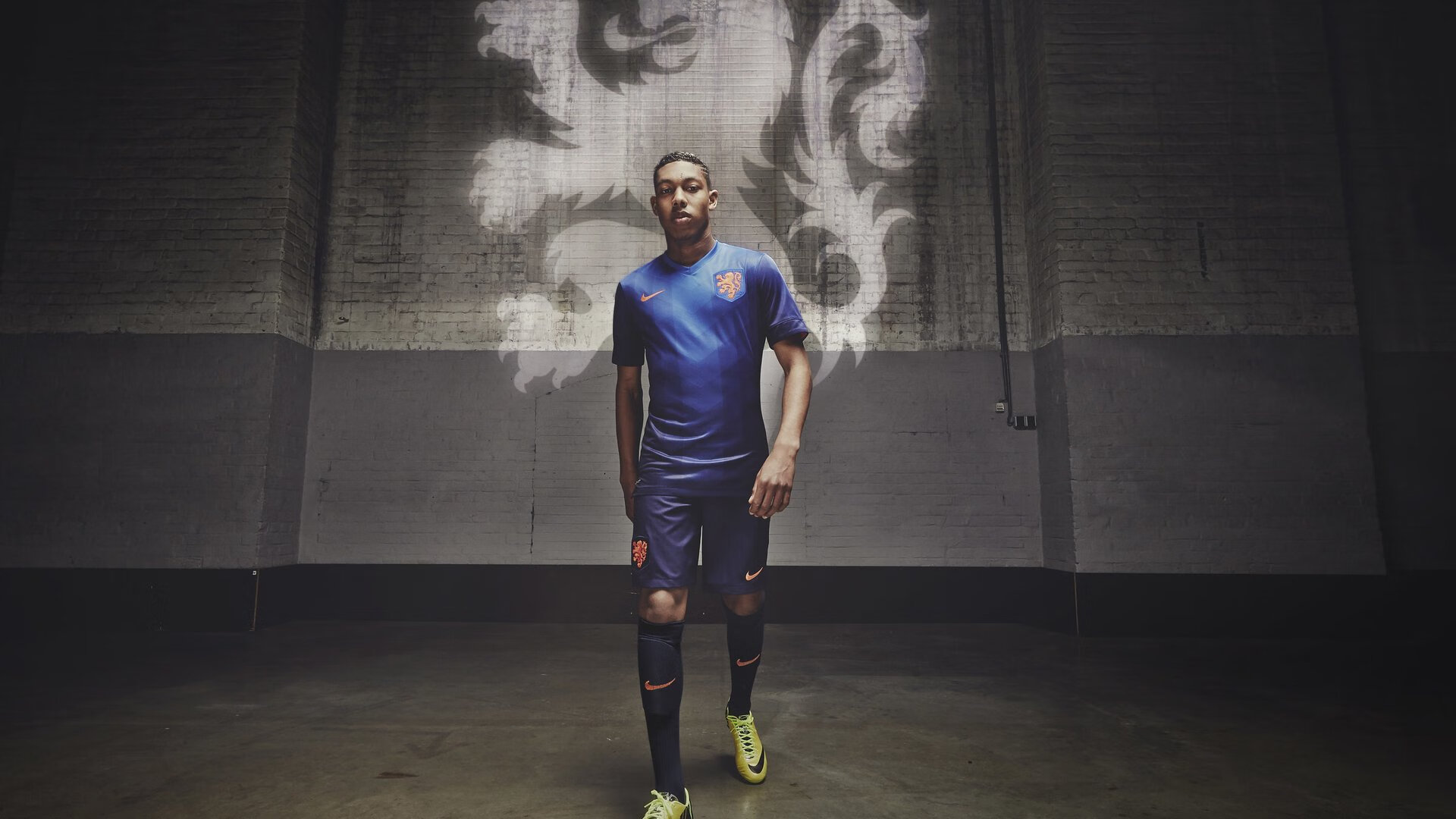 塞维利亚横扫巴西,梅西持续制造杀伤,南美足球的变局时刻